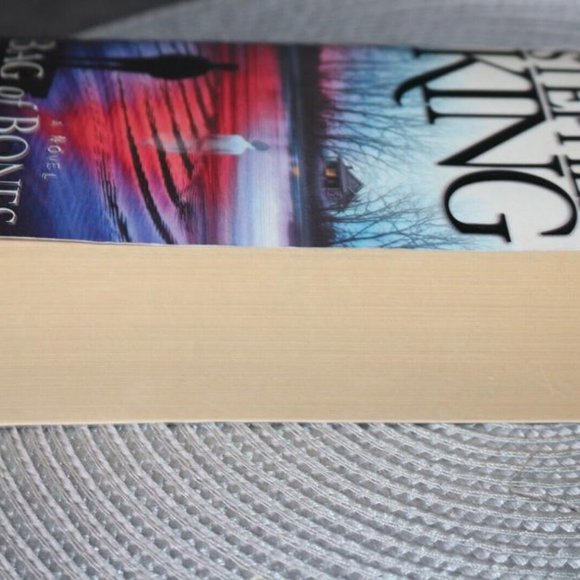 Stephen King - Softcover Books Lot: BAG OF BONES - Picture 5 of 9